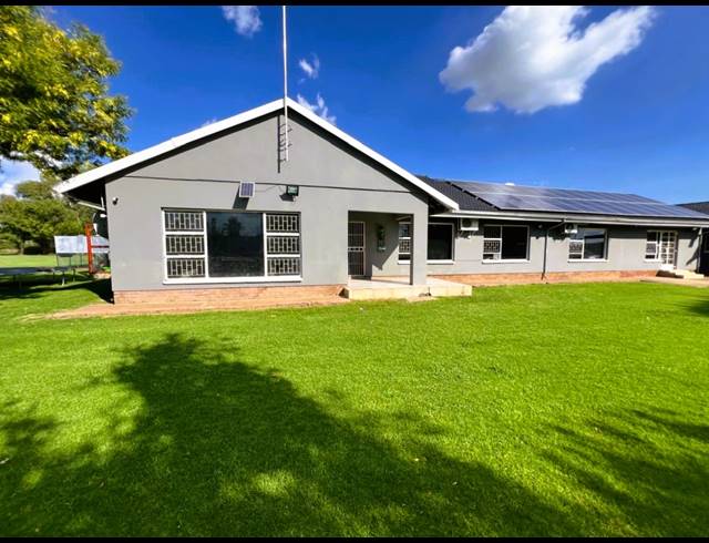 6 BEDROOM HOUSE FOR SALE IN BOLTONWOLD